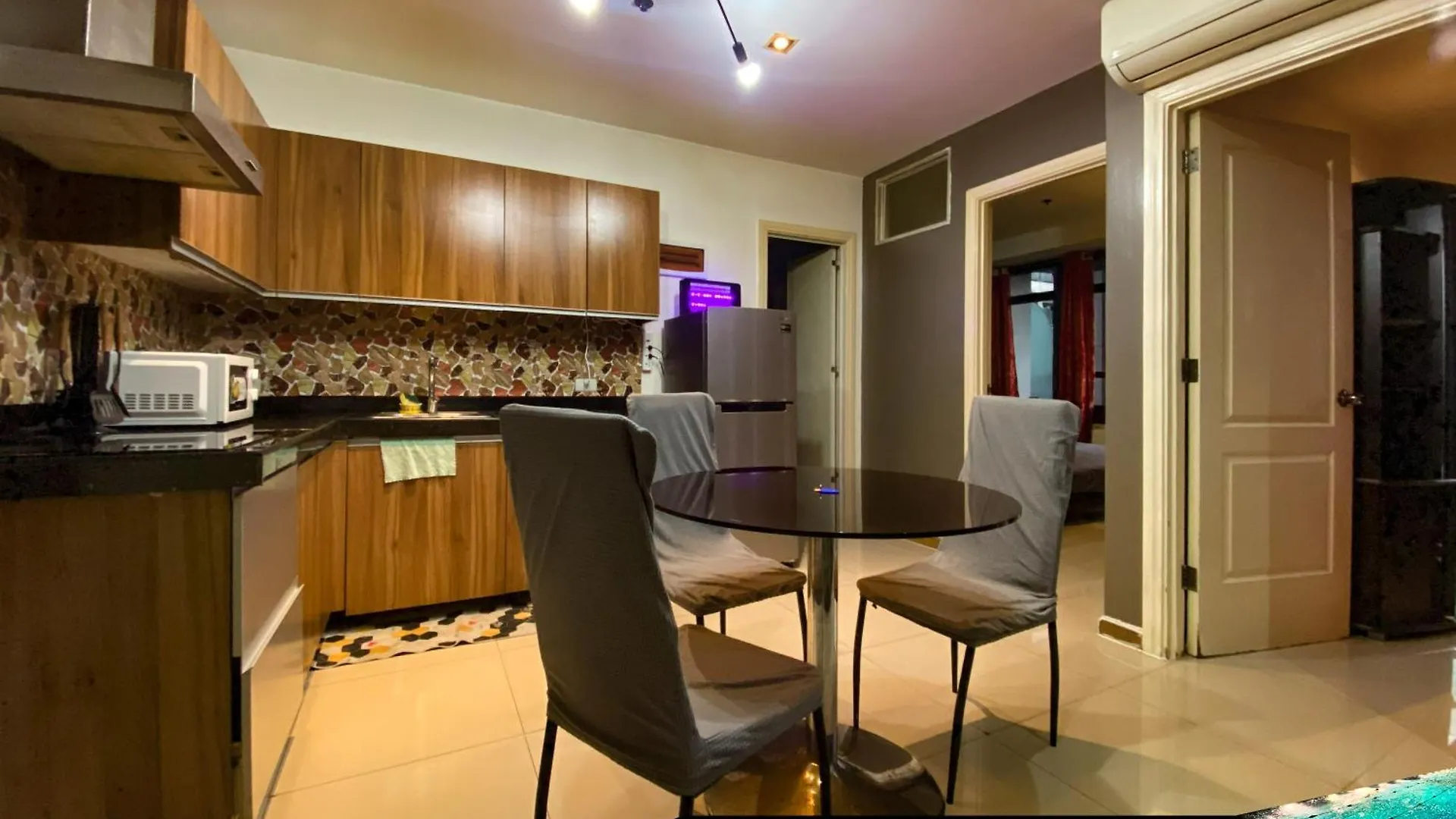 The Gramercy Residences Makati City 0*,  Philippines