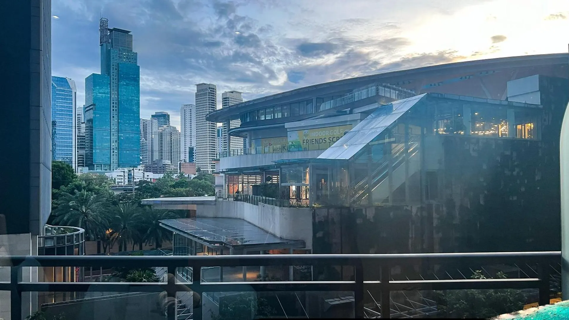 The Gramercy Residences Makati City 0*,
